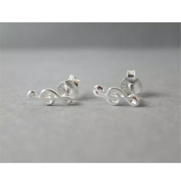 925 Silver Small Treble Clef Music Earrings - Picture 3 of 3